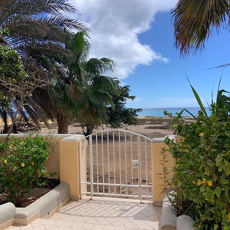 Lovely Beach Front Apartment In Santa Maria Eksteriør billede
